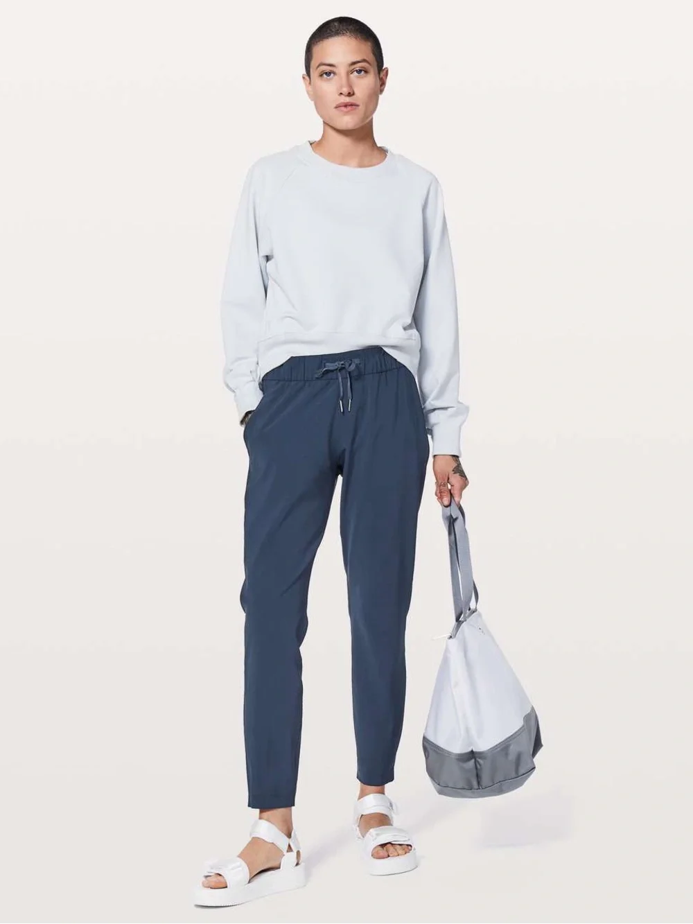 Lululemon Athletica On The Fly Navy Pants Size 4
